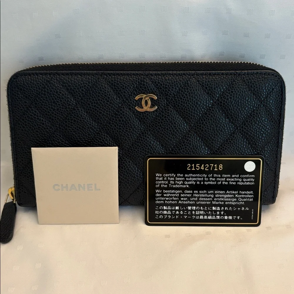 Chanel Black Caviar Leather Zip Wallet with Original COA (EUC) 🖤🖤🖤 - Picture 15 of 16